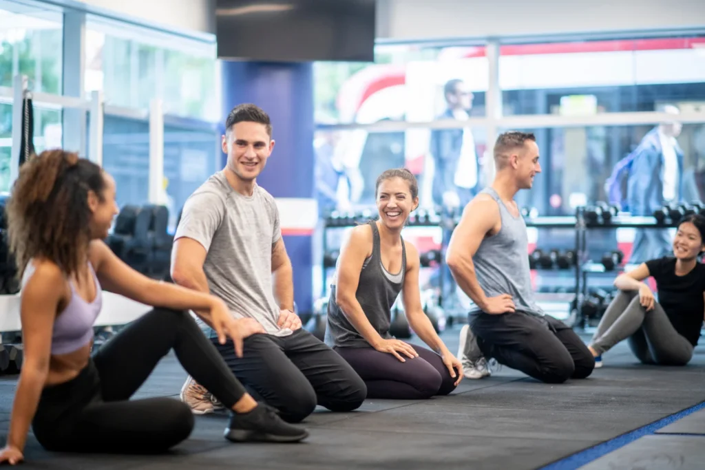 Stagiaires en formation CQP Instructeur Fitness lors d’un cours collectif à Paris